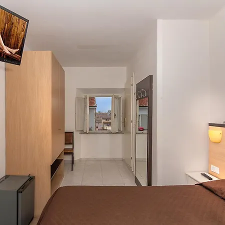 Rex Hotel