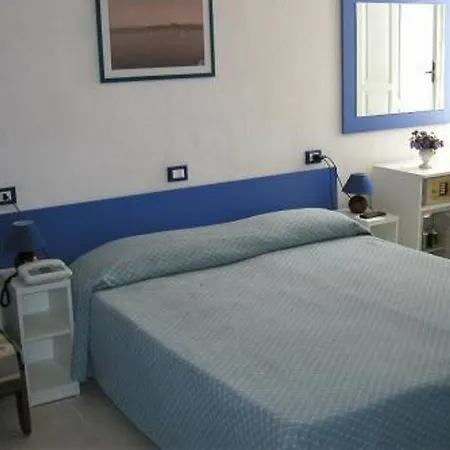Rex Hotel 2*
